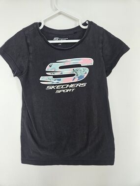 Skechers Sport Girls Black T-Shirt Pastel Logo Size XL (16)🩷